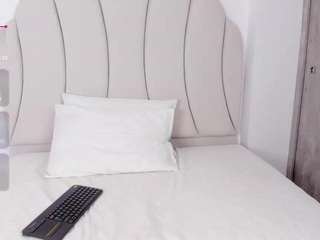 kaity-layne camsoda stream image