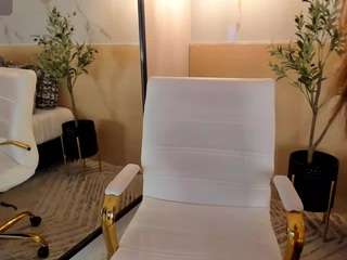 leathompson1 camsoda stream image