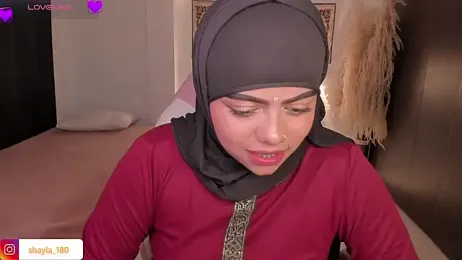 shayla_18 stripchat stream image