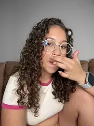 Shara_dreams stripchat stream image