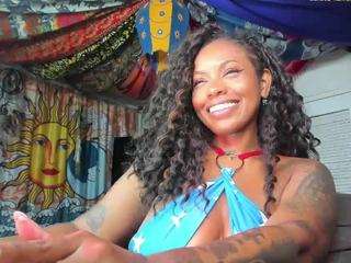 elizagrey camsoda stream image