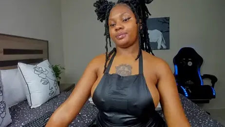 Renee-18 stripchat stream image