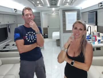 wildwifebarbie chaturbate stream image