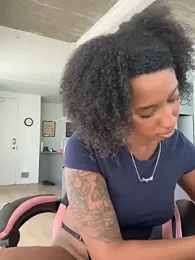 Your_Paris stripchat stream image