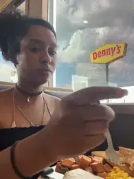 Your_Paris stripchat stream image