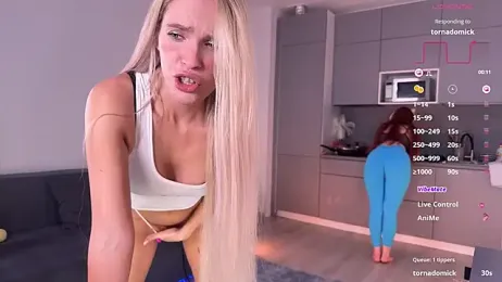 mikkixmeow stripchat stream image