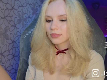 fymryn bongacams stream image