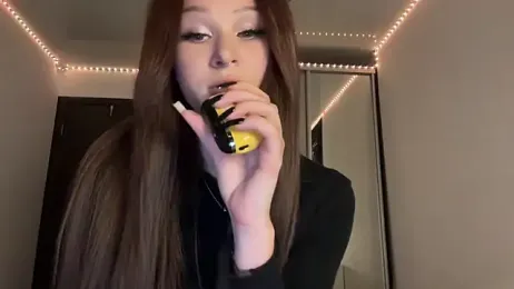 ur_molly stripchat stream image