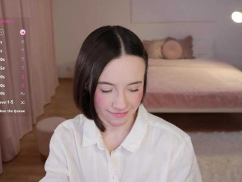 MissEssie bongacams stream image