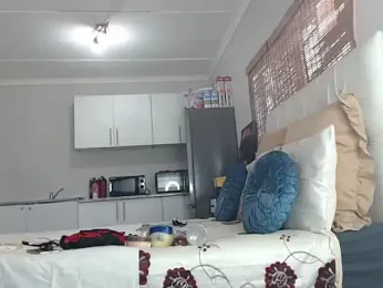 Melanin-Monroeee stripchat stream image