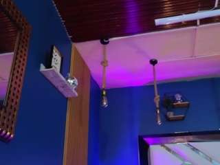 lady-brownn camsoda stream image