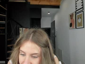 dianastar18 chaturbate stream image