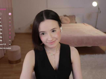 MissEssie bongacams stream image