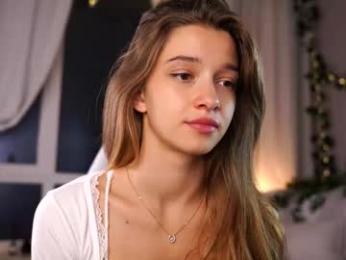 little_poetry chaturbate stream image, 12.07.2025 16:40