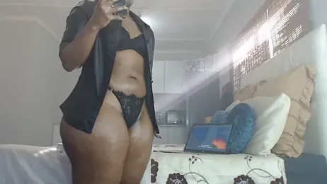 Melanin-Monroeee stripchat stream image