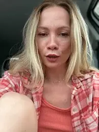 LavenderHot stripchat stream image