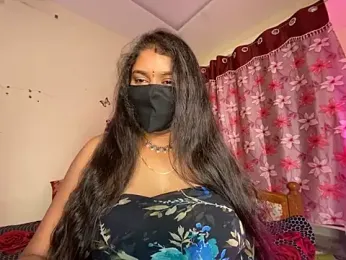 LouleyRanii stripchat stream image