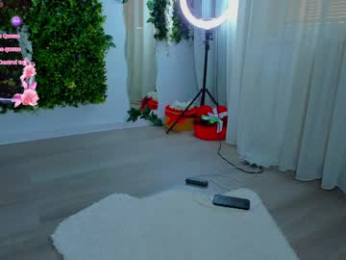 zinasquirts chaturbate stream image