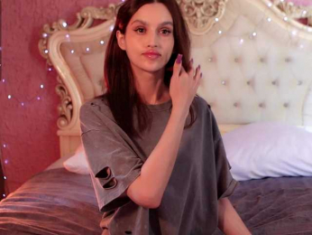 Enchantressss bongacams stream image