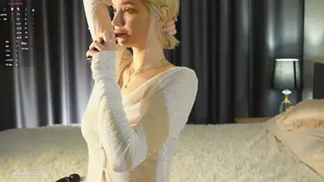 VivianKings stripchat stream image