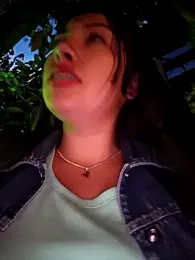 LIZ-06_ stripchat stream image