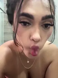 emma_andrew1 stripchat stream image