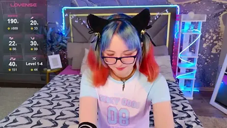 CoralineYoung stripchat stream image