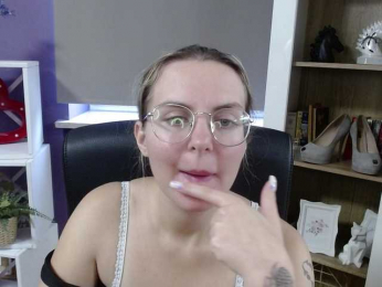 Soft-Zoey bongacams stream image