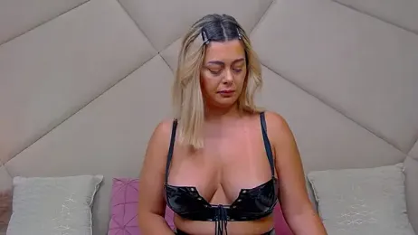 ChloeFrost stripchat stream image