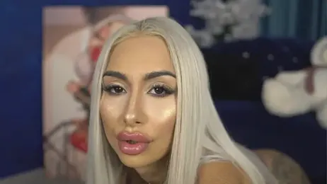 GoldenAmber stripchat stream image