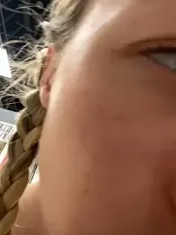 Lia__Love stripchat stream image