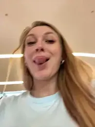 Sweet___Emily stripchat stream image