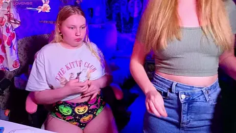 Radiants_two stripchat stream image