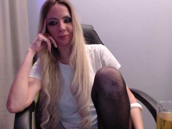 blondalina bongacams stream image