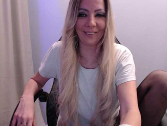 blondalina bongacams stream image