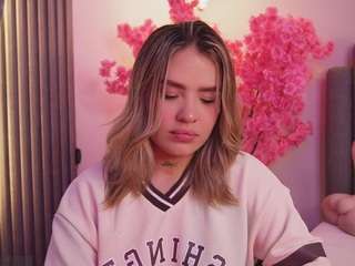 fernanda-c camsoda stream image