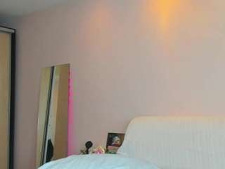 may-flowere camsoda stream image