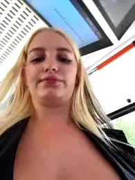 Milkyy_wway stripchat stream image