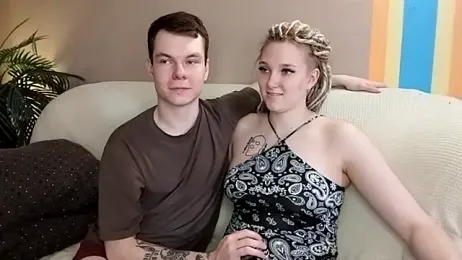 julielourens stripchat stream image