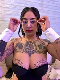 Rae_Lil_White stripchat stream image