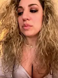 miamellycious stripchat stream image