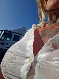 YourMommyBlair stripchat stream image