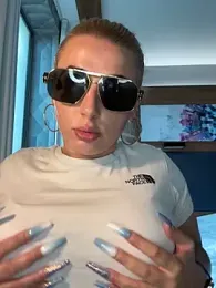 Strongqueen stripchat stream image