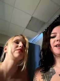 RollingGirls stripchat stream image