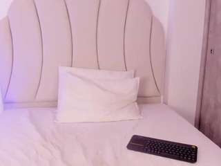 kaity-layne camsoda stream image