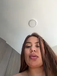 valeria2019hot stripchat stream image