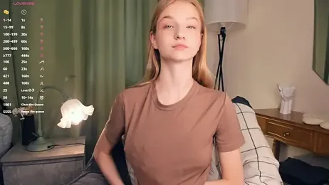 DreamyGleam stripchat stream image