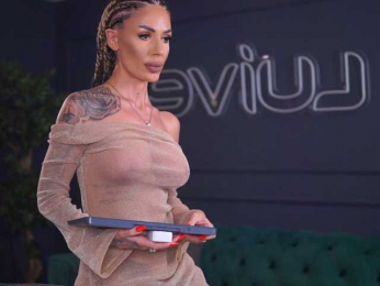 RaquelleVon bongacams stream image