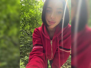 BabyDarii bongacams stream image