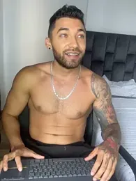 Sweet_and_caramel stripchat stream image